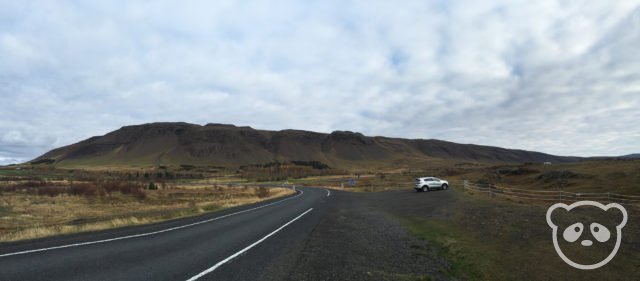 iceland-road-trip-road-car