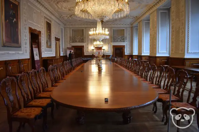 copenhagen-christiansborg-slot-royal-meeting-room