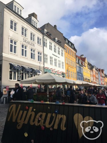 copenhagen-nyhavn-sign