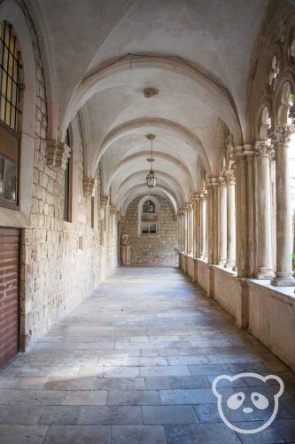 dubrovnik-dominican-monastery-hallway