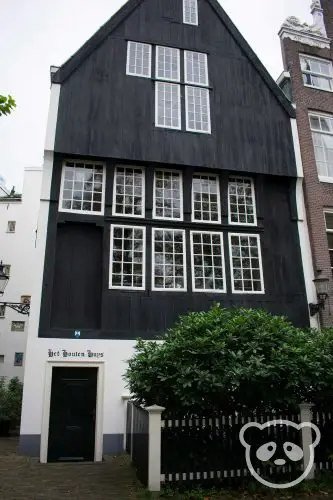 Oldest house in Amsterdam Het Houten Huis