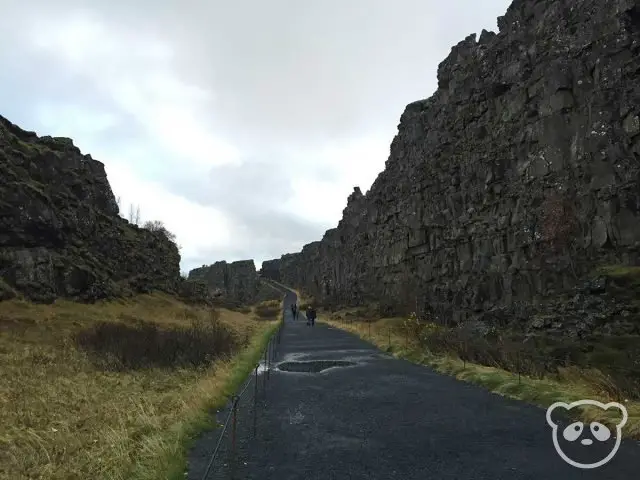 iceland-golden-circle-thingvellir-canyon